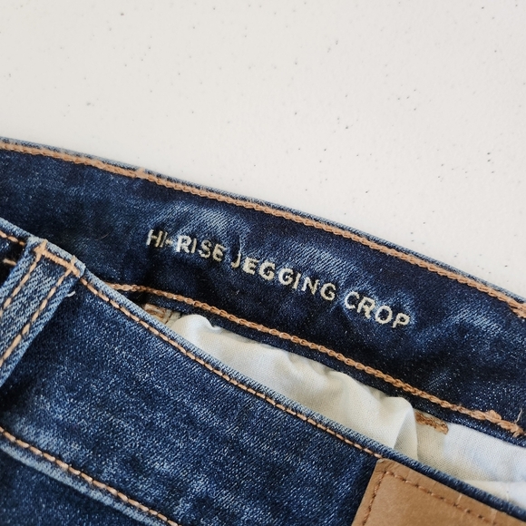 American Eagle Distressed Dark Skinny Jeans Jeggings Crop Cropped Ankle Frayed 2 - Picture 8 of 13